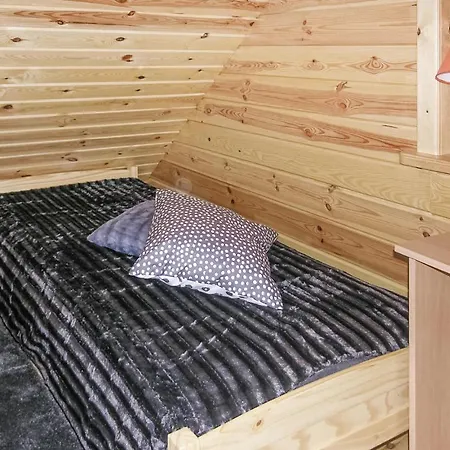 Stunning In Ostrda With 2 Bedrooms And Wifi *